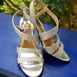 Silver dress shoes pumps 8.5 high heels